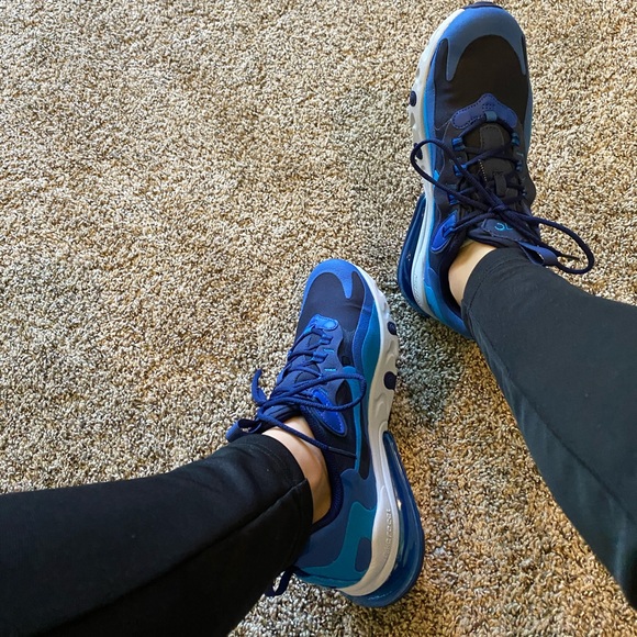 FLASH SALE Nike Air Max 270 React Women’s Sneakers - Picture 3 of 12